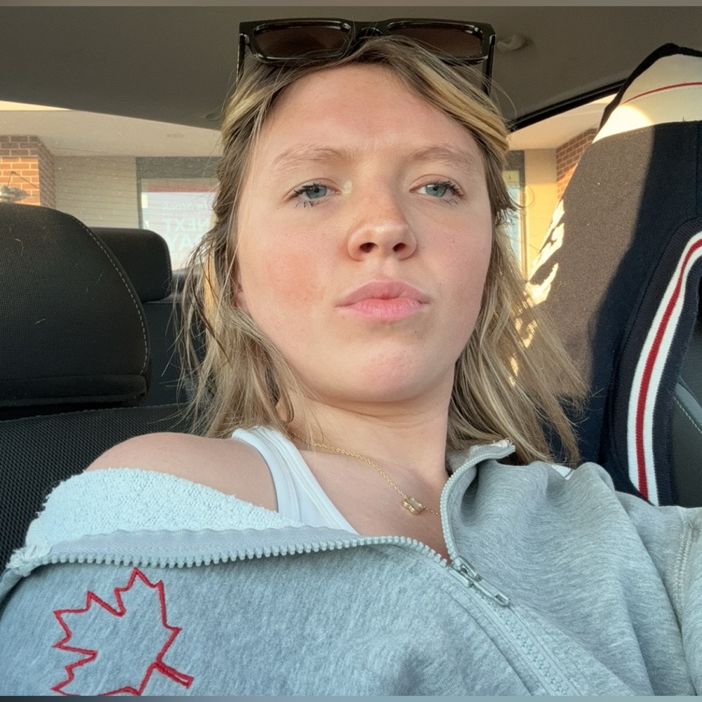 Meet your Posher, Emily